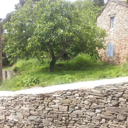 Maisonnette Dans Un Cadre Exceptionnel Entre Et Montagne * Brando