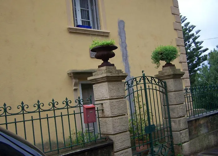 Maisonnette Dans Un Cadre Exceptionnel Entre Et Montagne Apartmán Brando