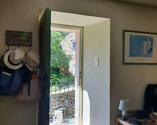 Maisonnette Dans Un Cadre Exceptionnel Entre Et Montagne * Brando