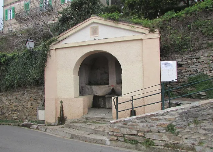 Maisonnette Dans Un Cadre Exceptionnel Entre Et Montagne Brando