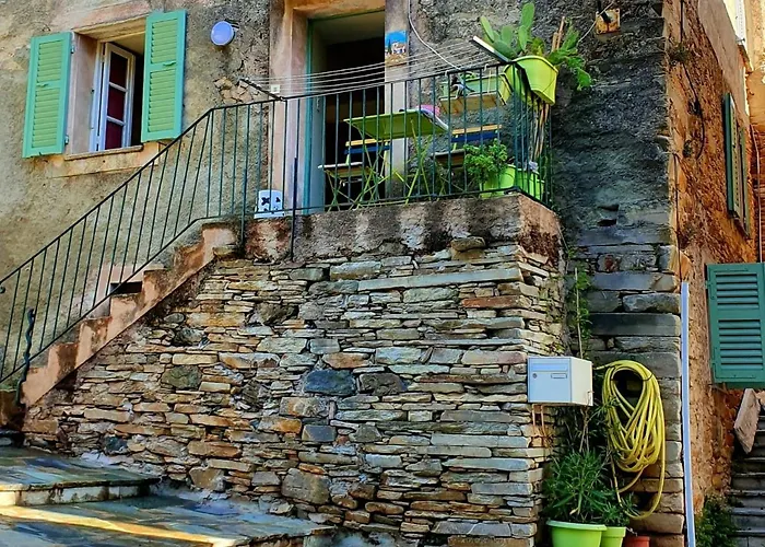 Maisonnette Dans Un Cadre Exceptionnel Entre Et Montagne * Brando